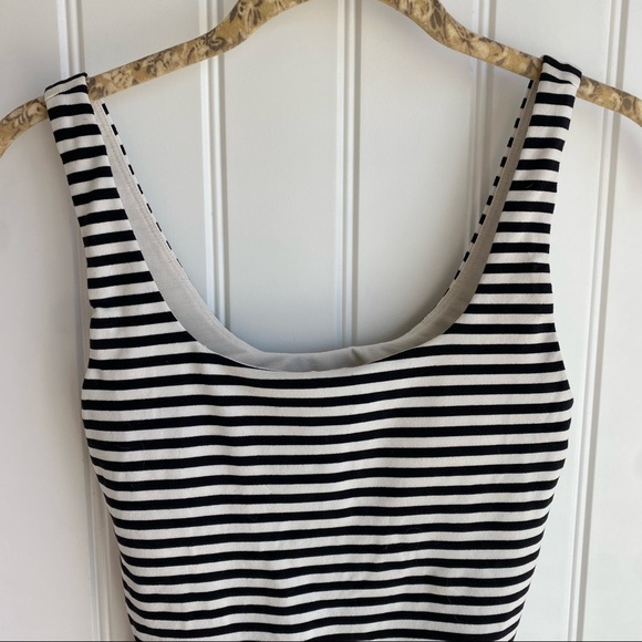 lululemon striped amala tank top size 4 - Picture 6 of 11